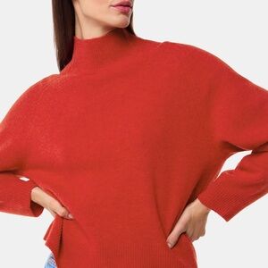 NWT Cyrus Red Woman's Sweater Size L